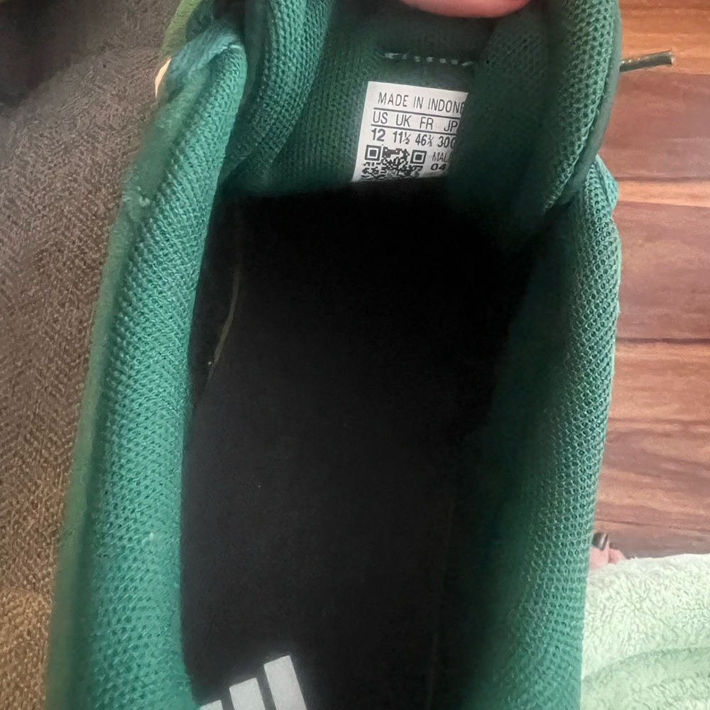 adidas Green Suede Low-Top Sneakers with White Stripes - Picture 4 of 6
